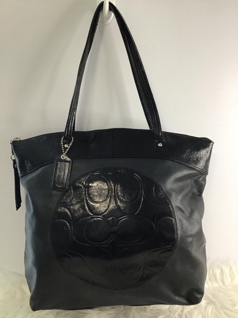 Coach Laura Leather Vintage Black Tote Excellent